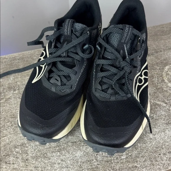 Saucony Women's Peregrine 15 Shoe Size 9.5 black cream trail walk hike outdoor - Picture 7 of 7